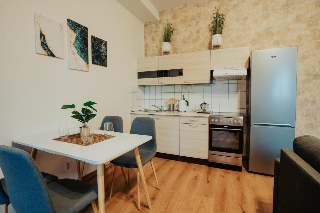 Apartmany J&J Šumperk Buitenkant foto